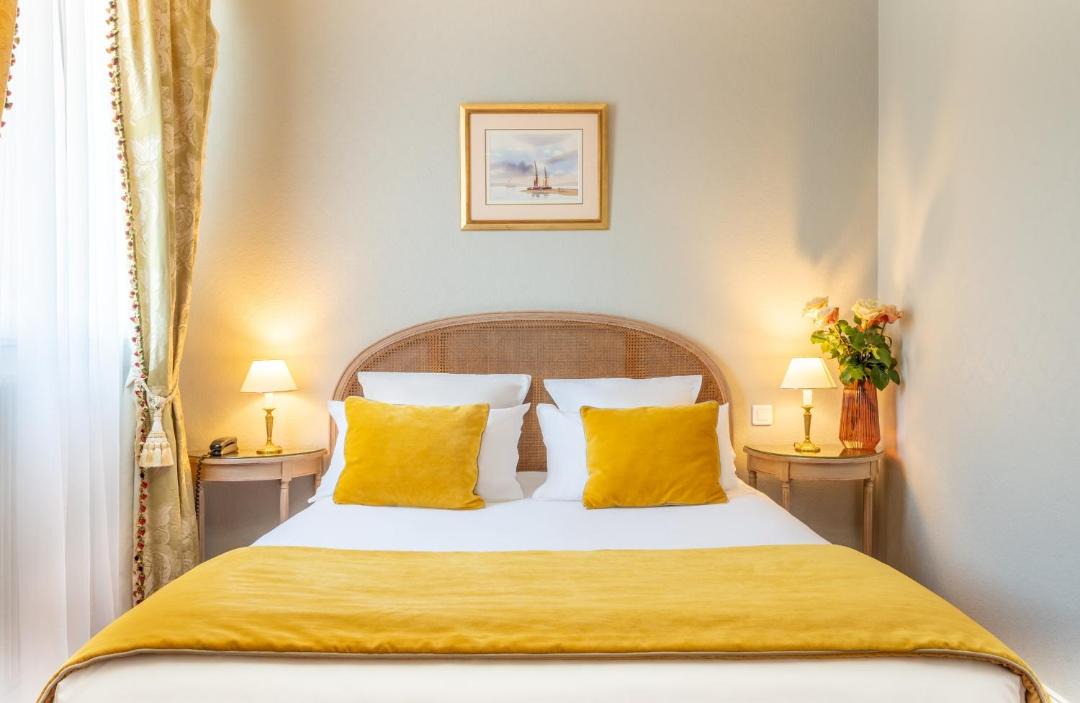 Photo of Bedroom in Reims City Centre