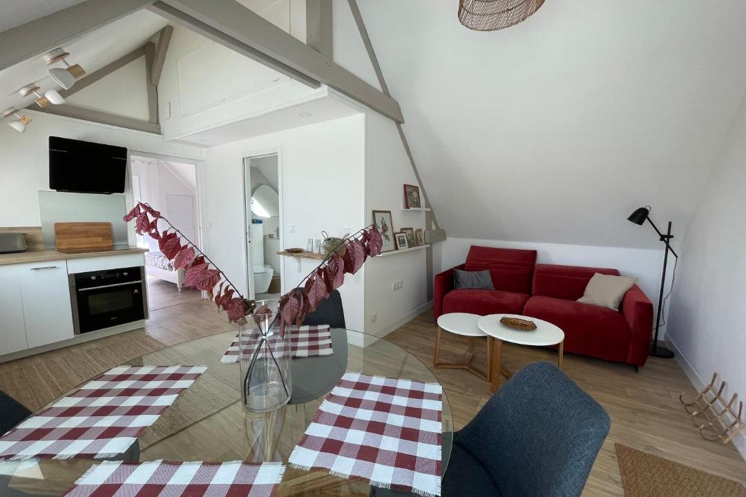 Photo of Livingroom in Sainte-Genevieve-les-Gasny