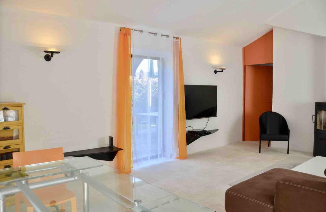 Photo of Livingroom in Oppede
