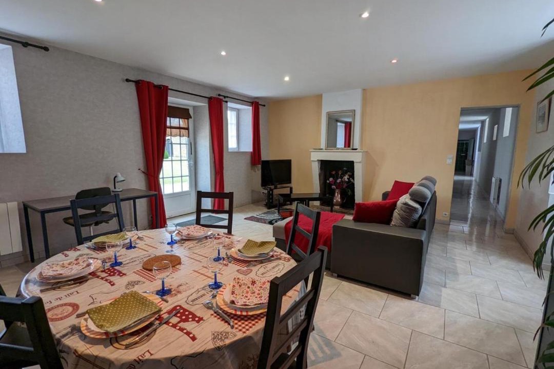 Photo of Livingroom in Cherves-Richemont
