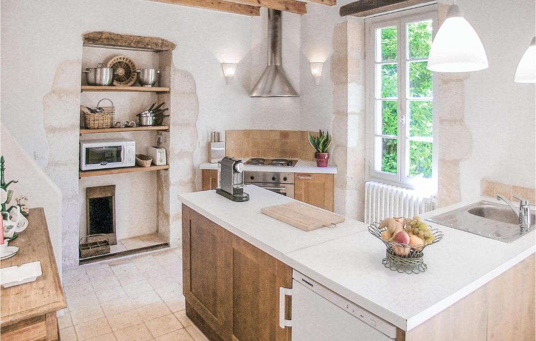 Photo of Kitchen in Saint-Antoine-de-Breuilh