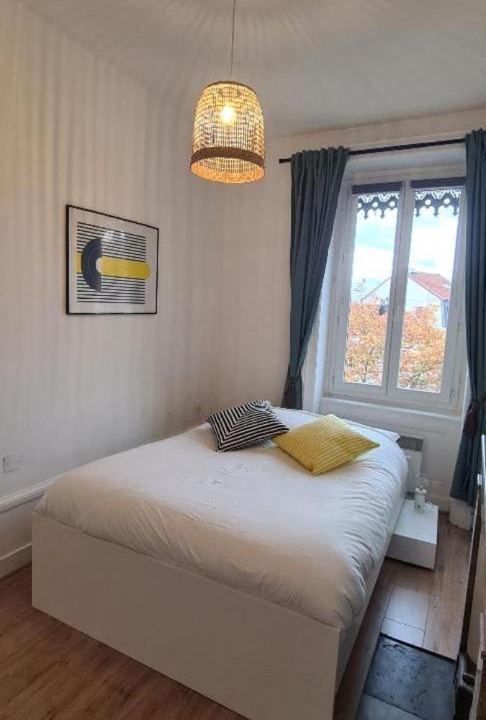 Photo of Bedroom in Voltaire - Saint Amour