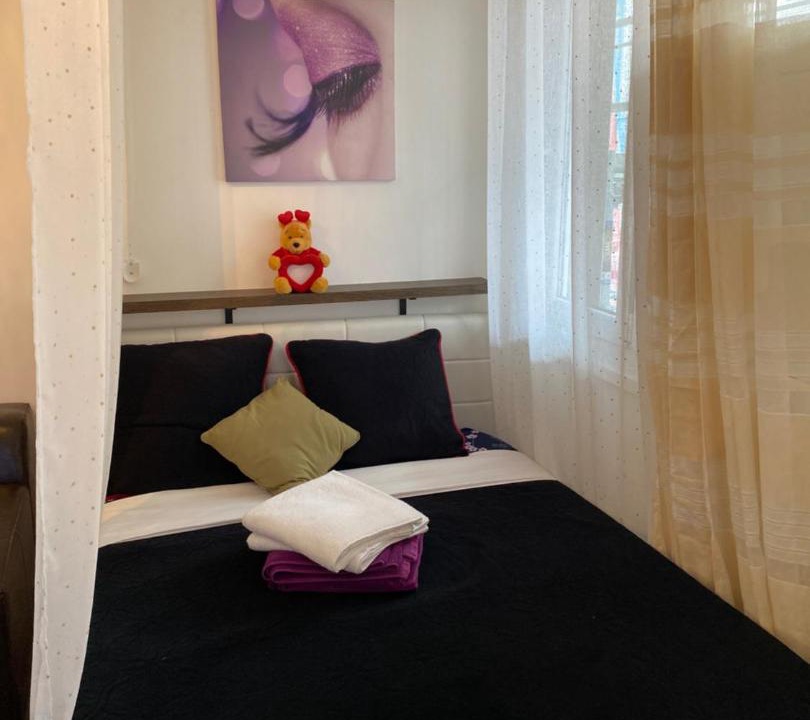 Photo of Bedroom in Zola - Pressense