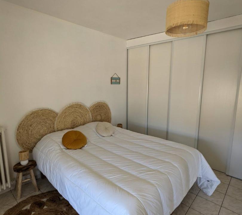 Photo of Bedroom in Hyeres City Centre