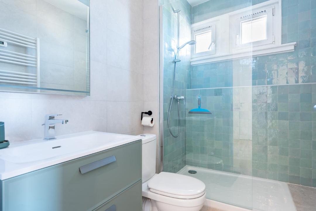 Photo of Bathroom in Saint-Lambert