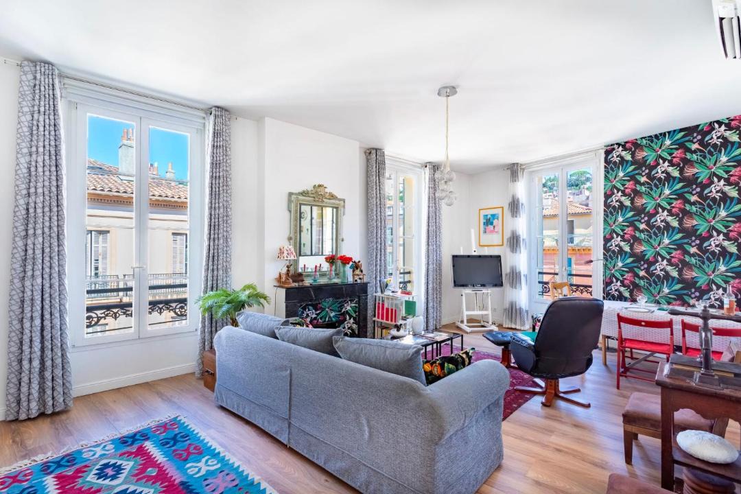 Photo of Livingroom in Hyeres City Centre
