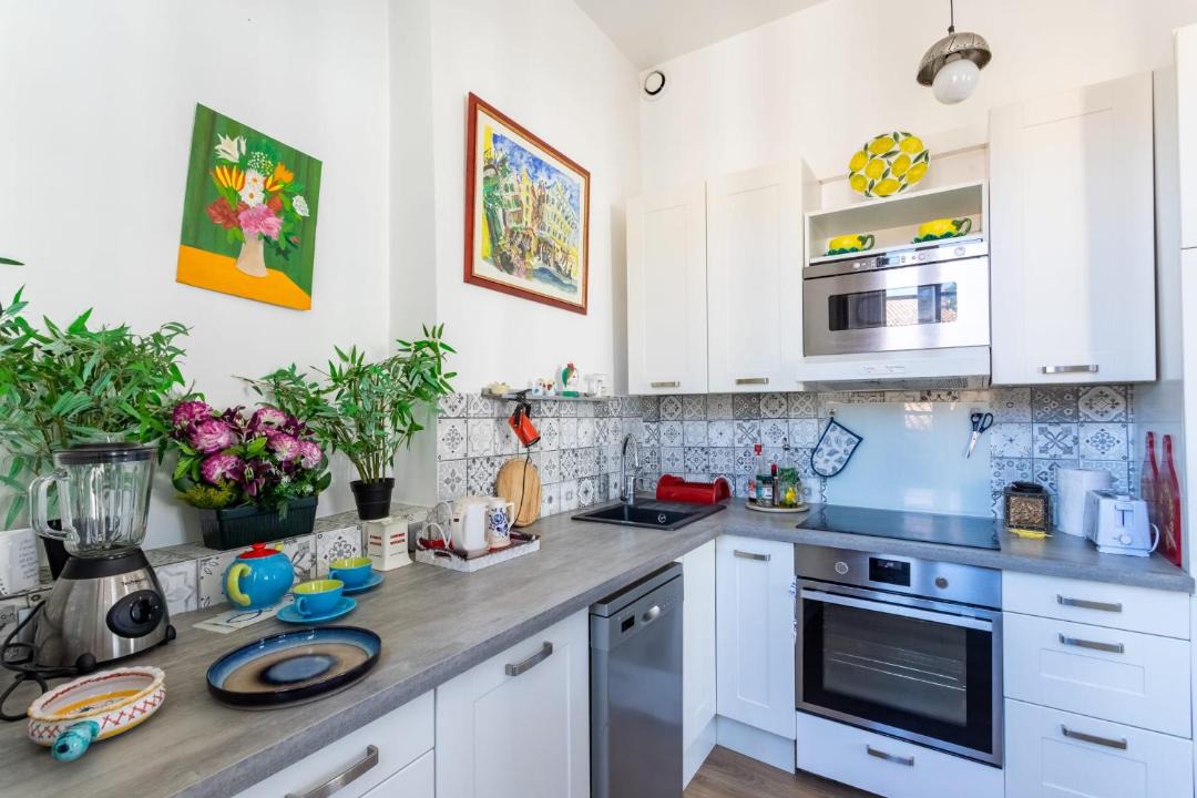 Photo of Kitchen in Hyeres City Centre
