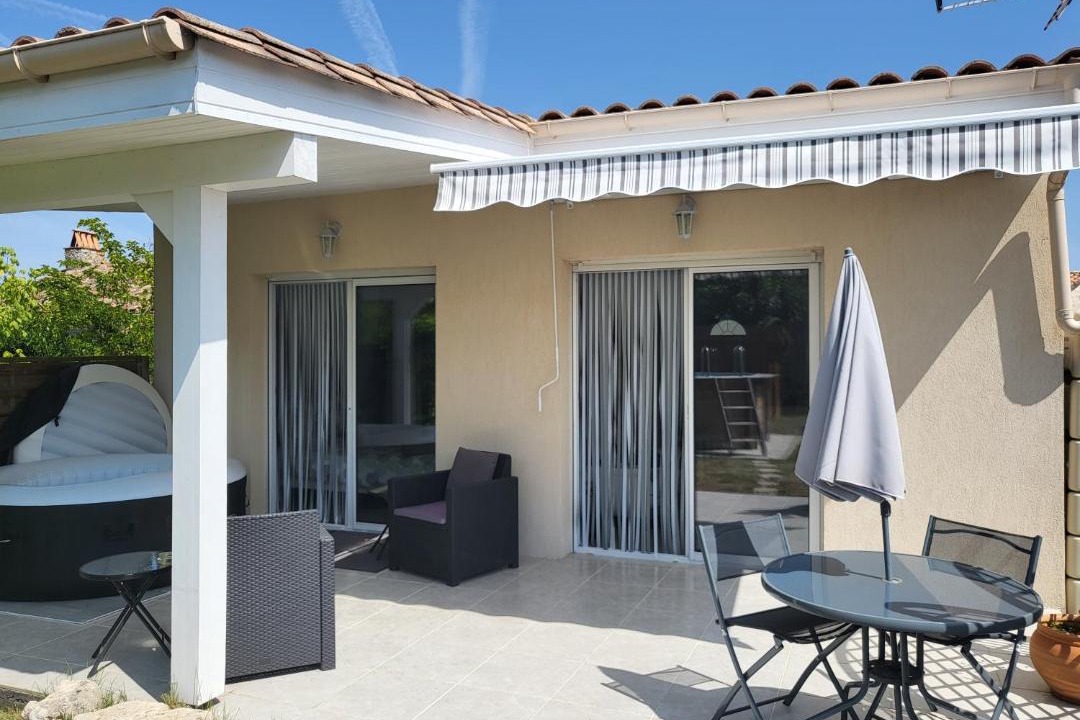 Photo of Patio Balcony in Loubezs-Bernac