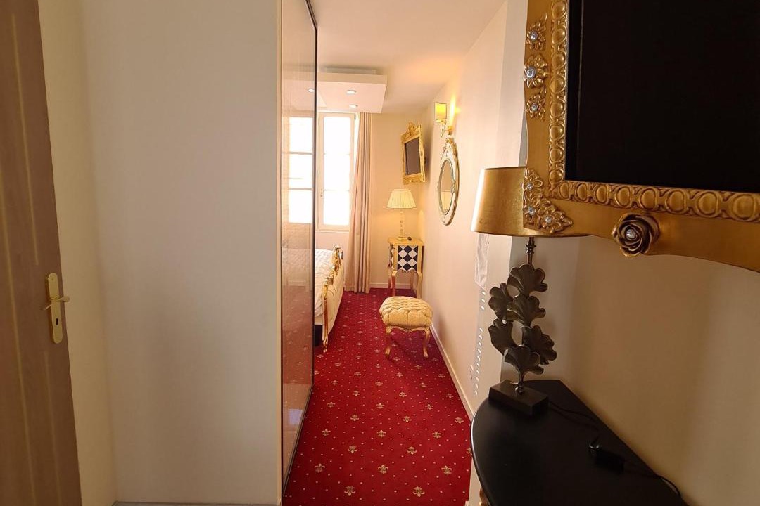 Photo of Bedroom in Sully-sur-Loire