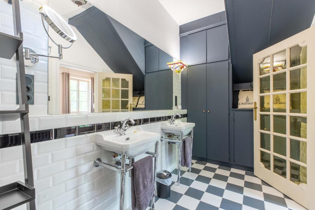 Photo of Bathroom in Charmeil