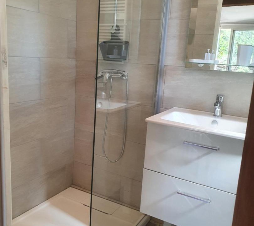 Photo of Bathroom in Arles