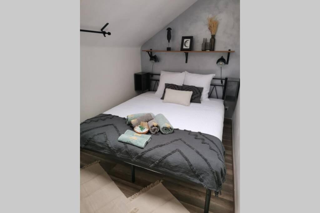 Photo of Bedroom in Ablon-sur-Seine