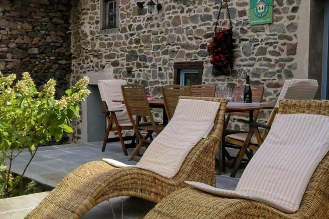 Photo of Patio Balcony in Saint-Romain-en-Jarez