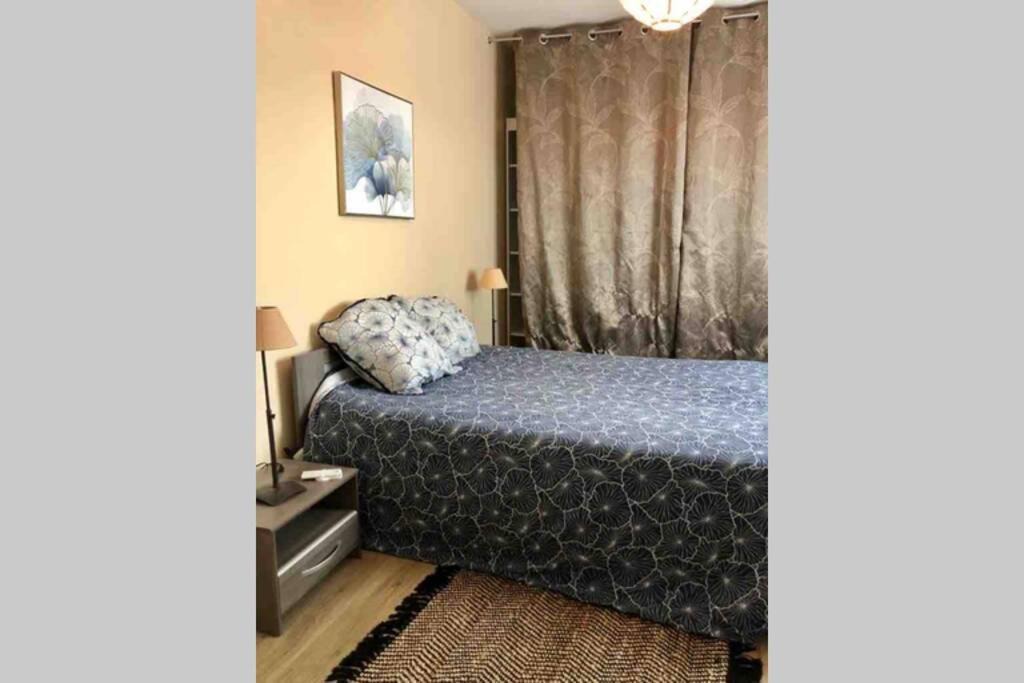 Photo of Bedroom in Villenave-d'Ornon