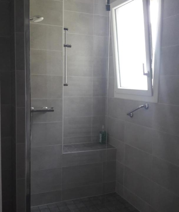 Photo of Bathroom in Arnage