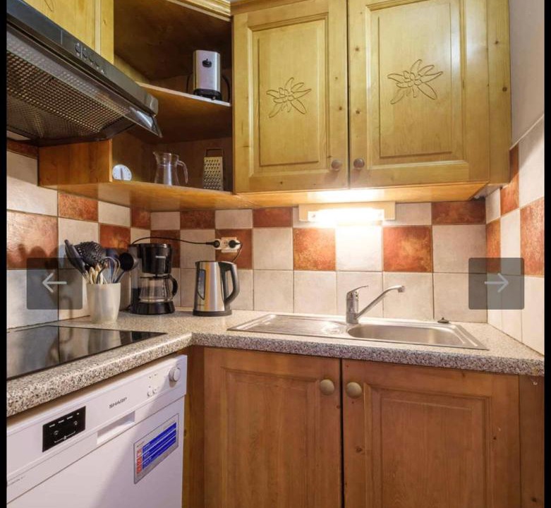 Photo of Kitchen in Lanslevillard