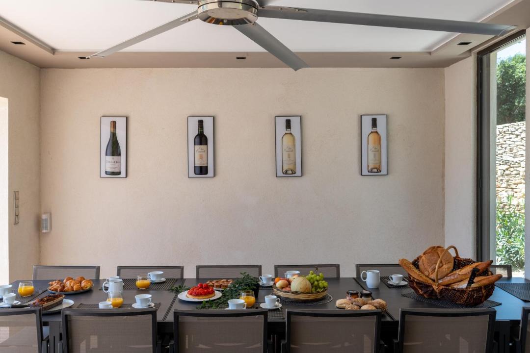 Photo of Livingroom in Bonifacio