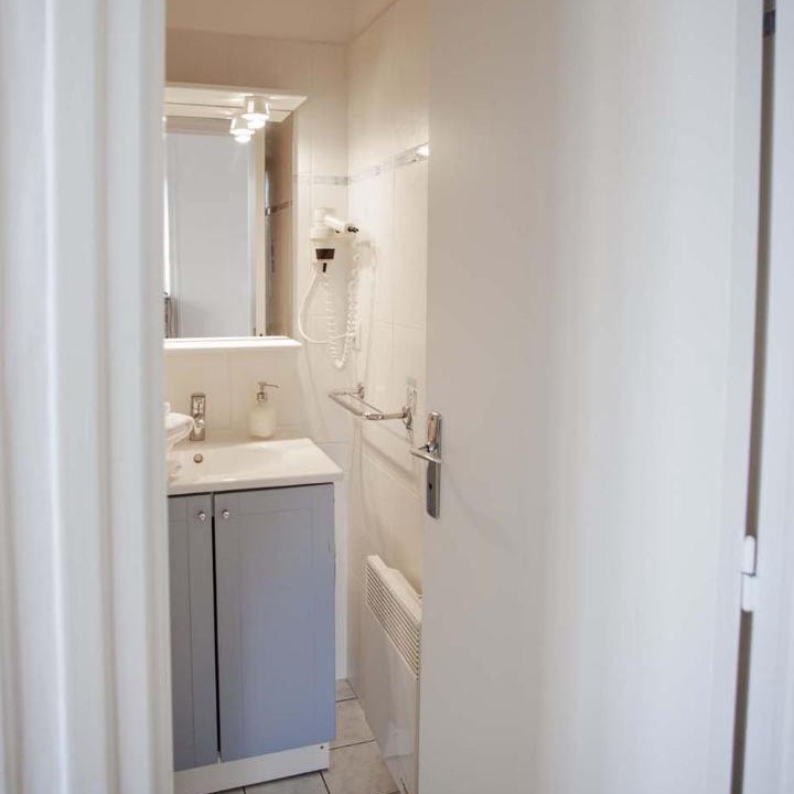 Photo of Bathroom in Parame