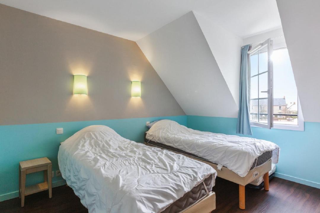 Photo of Bedroom in Port-en-Bessin-Huppain