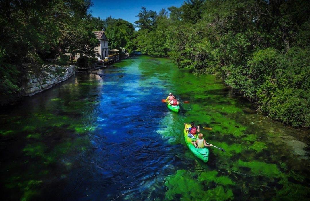 Photo of Outdoor in L'Isle-sur-la-Sorgue