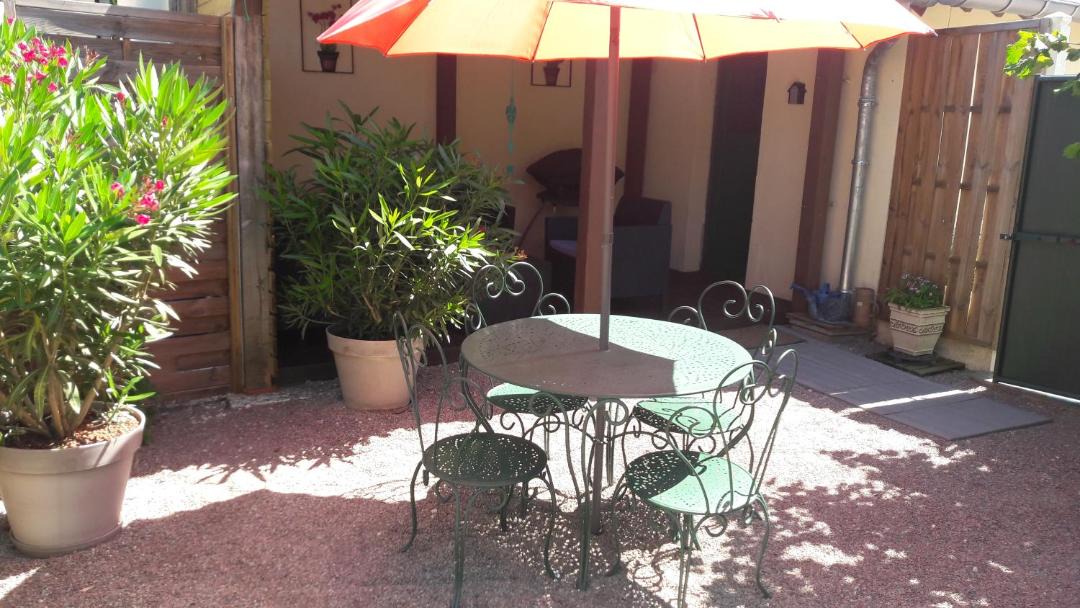 Photo of Patio Balcony in Saint-Maurice-sur-Fessard