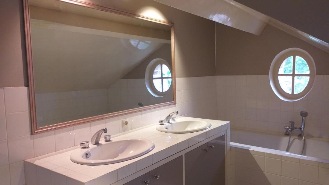 Photo of Bathroom in Avernes