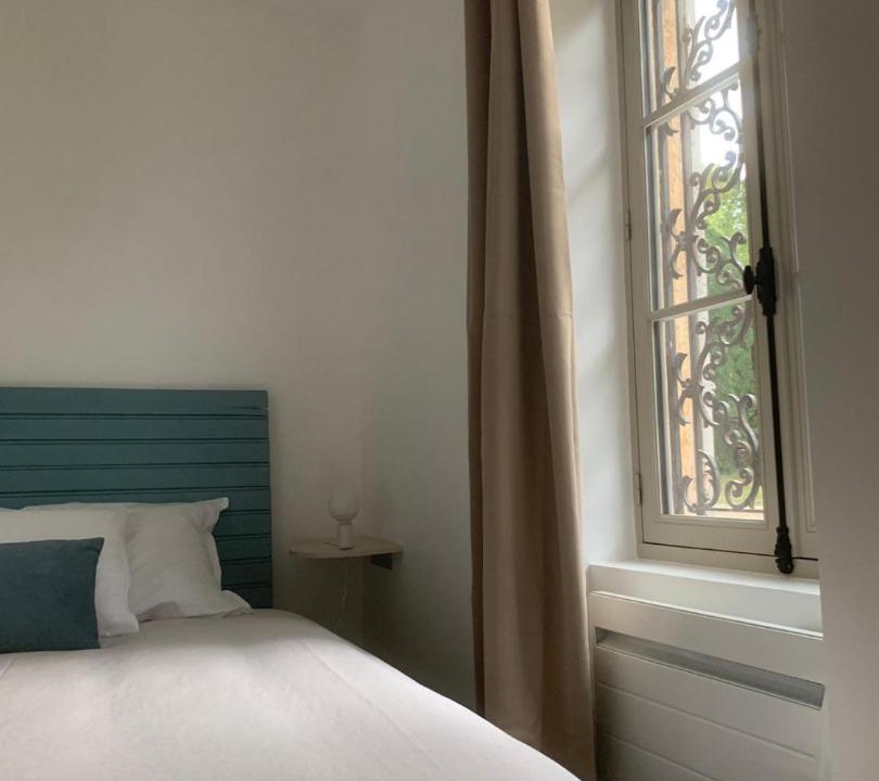 Photo of Bedroom in Vernaison