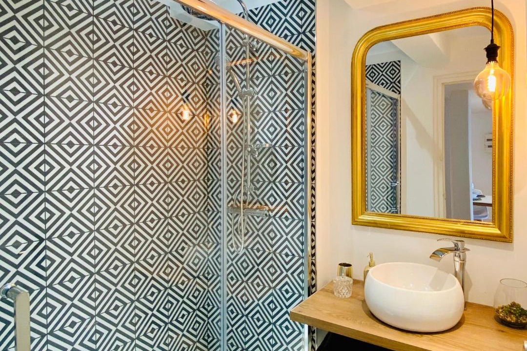 Photo of Bathroom in Lisieux