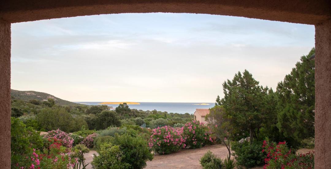 Photo of Patio Balcony in Hameau de Palombaggia