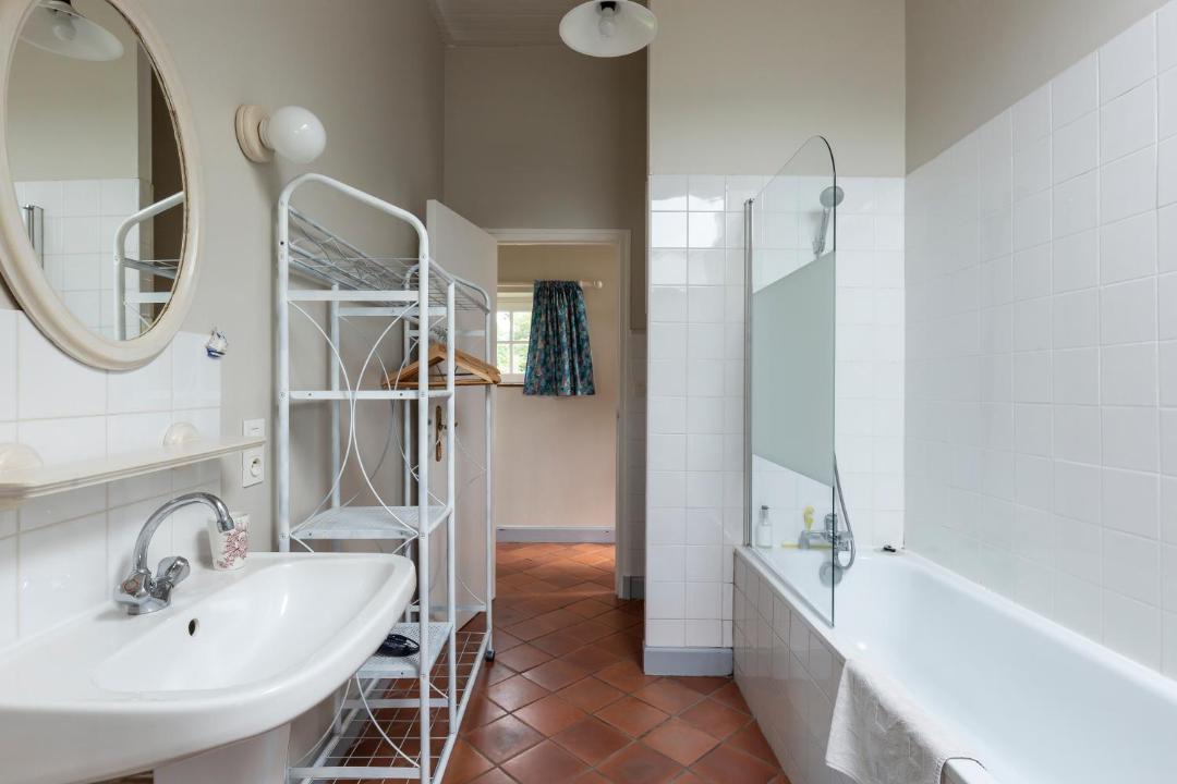 Photo of Bathroom in Dragey-Ronthon