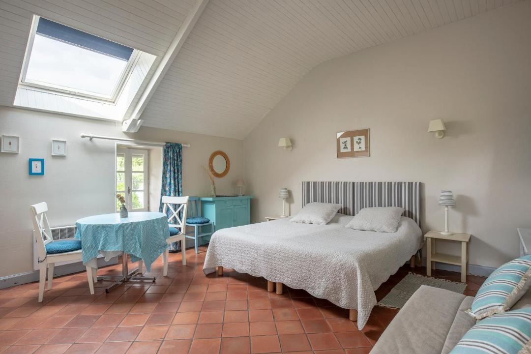 Photo of Bedroom in Dragey-Ronthon