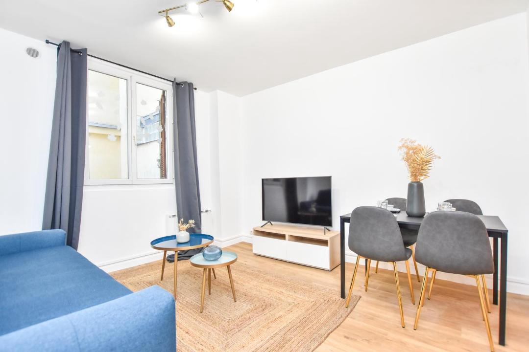 Photo of Livingroom in Quartier Saint-Ambroise
