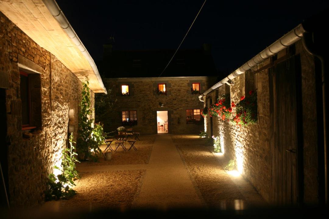 Photo of Buildings in Logonna-Daoulas