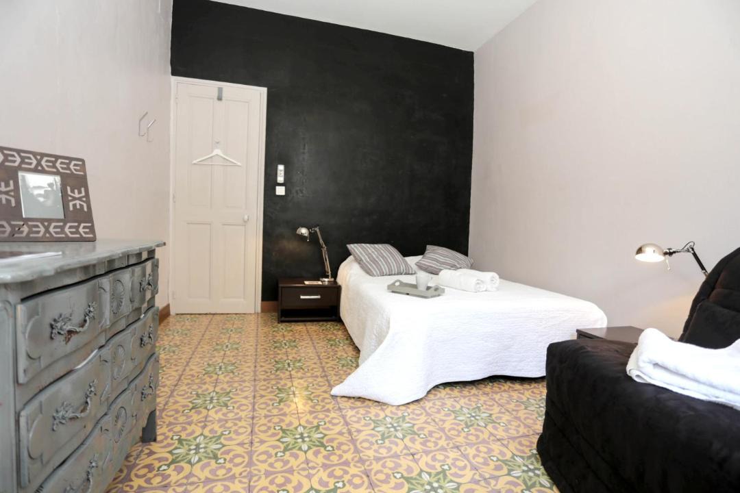 Photo of Bedroom in Avignon City Centre