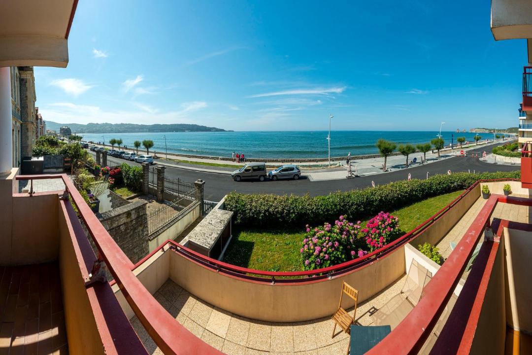 Photo of Patio Balcony in Hendaye