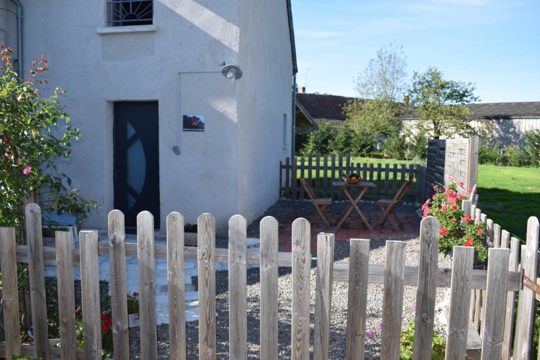 Photo of Buildings in Chateauvieux