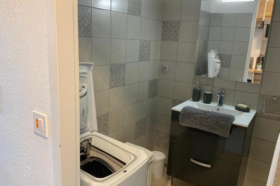 Photo of Bathroom in Santa-Lucia-di-Moriani