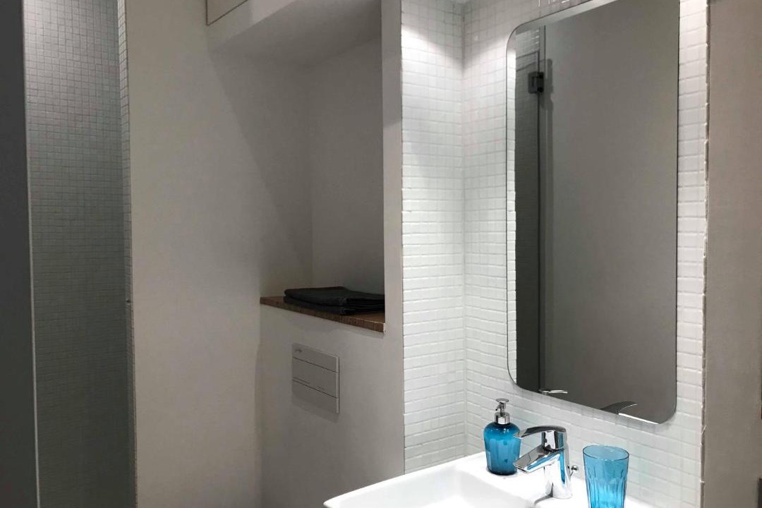 Photo of Bathroom in Opera