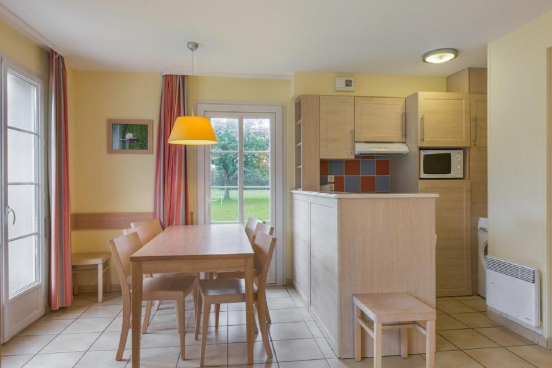 Photo of Livingroom in Port-en-Bessin-Huppain