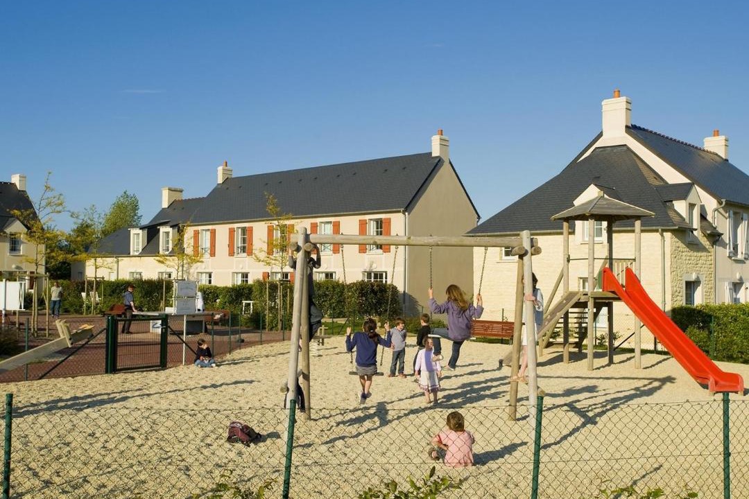 Photo of Buildings in Port-en-Bessin-Huppain