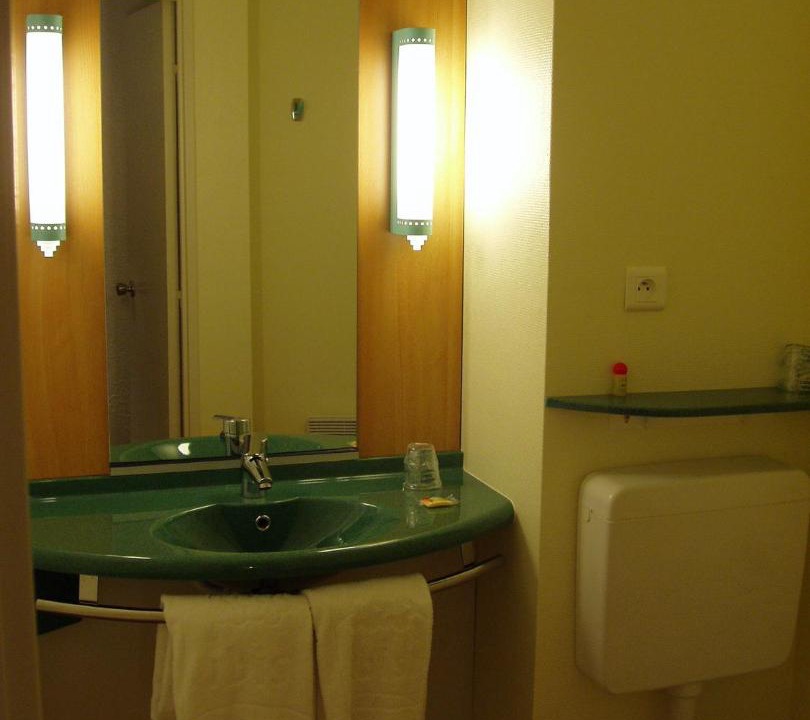 Photo of Bathroom in Egletons
