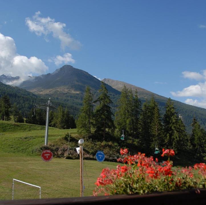Photo of Others in Lanslevillard