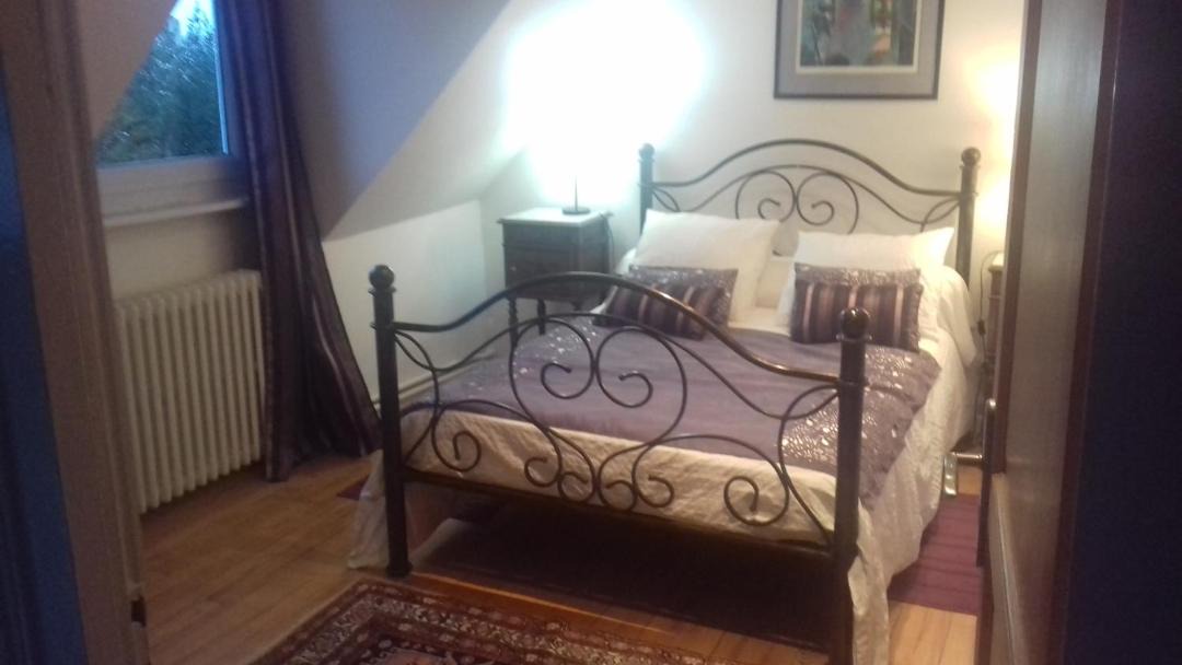 Photo of Bedroom in St.-Martin-des-Champs