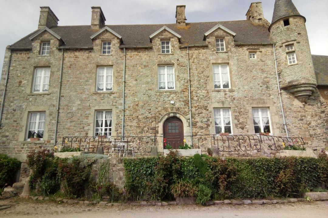 Photo of Buildings in Saint-Nicolas-de-Pierrepont