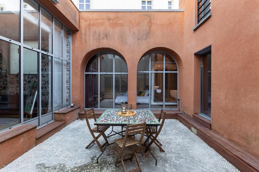 Photo of Patio Balcony in Richebourg - Saint-Clement