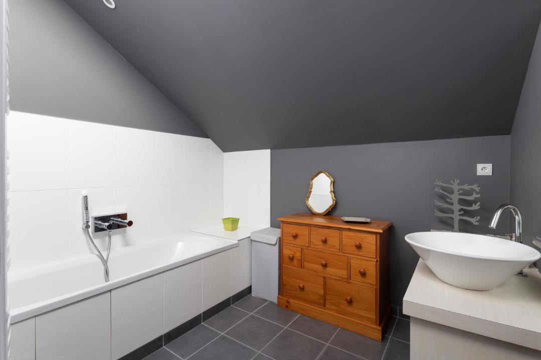 Photo of Bathroom in Richebourg - Saint-Clement