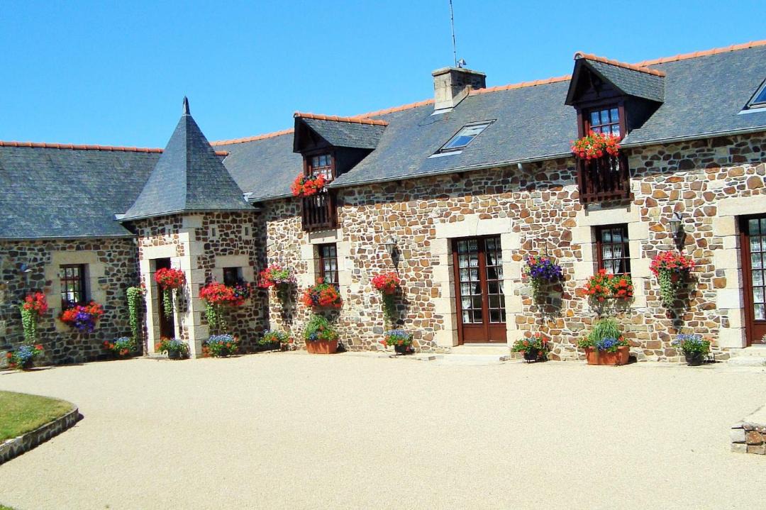 Photo of Buildings in Tregomeur