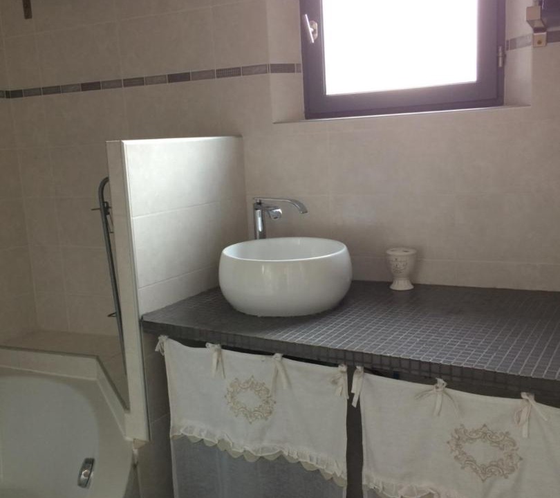 Photo of Bathroom in Vic-sur-Aisne