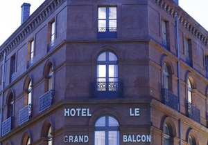 Le Grand Balcon Hotel